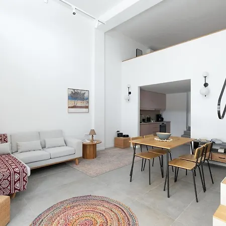 Square Loft 펜션